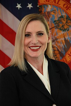 Photo of Laurel Lee